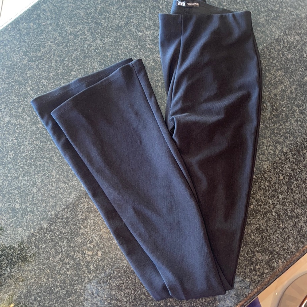 Not worn Zara flares in black